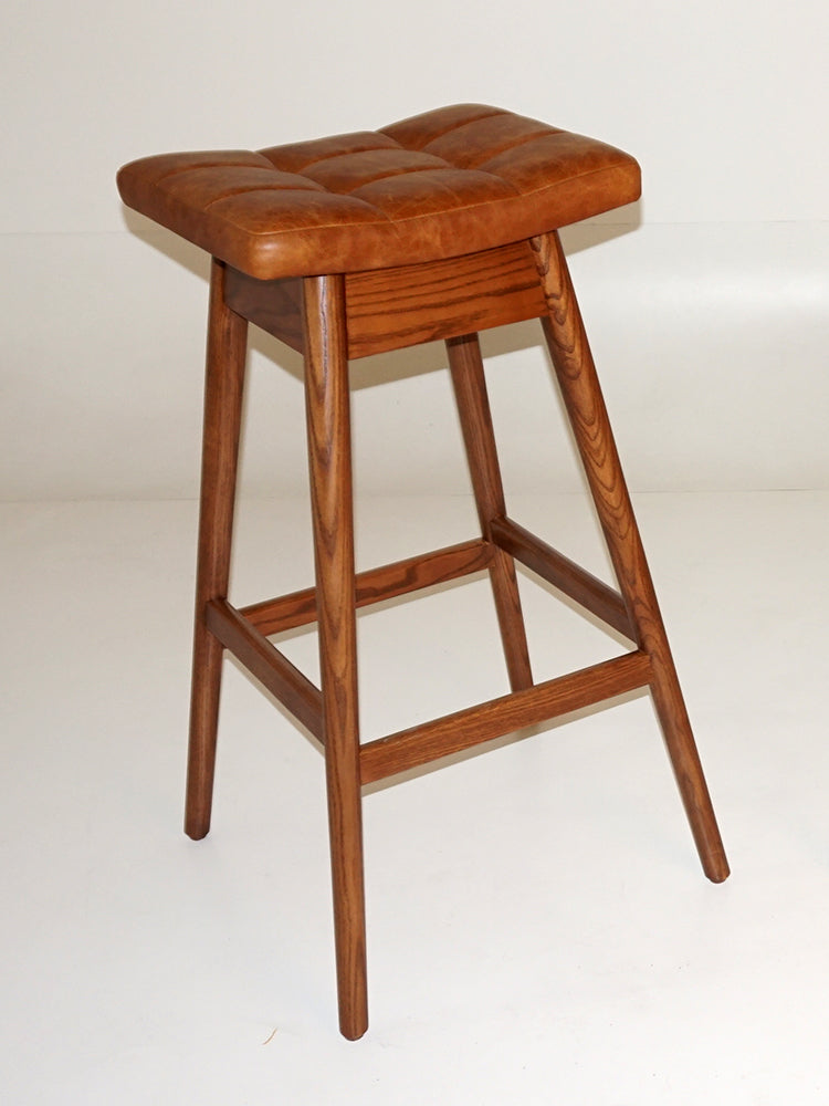 TH Brown Martelle Stool