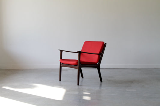 Ole Wanscher lounge chair. Model PJ 112. In Red.