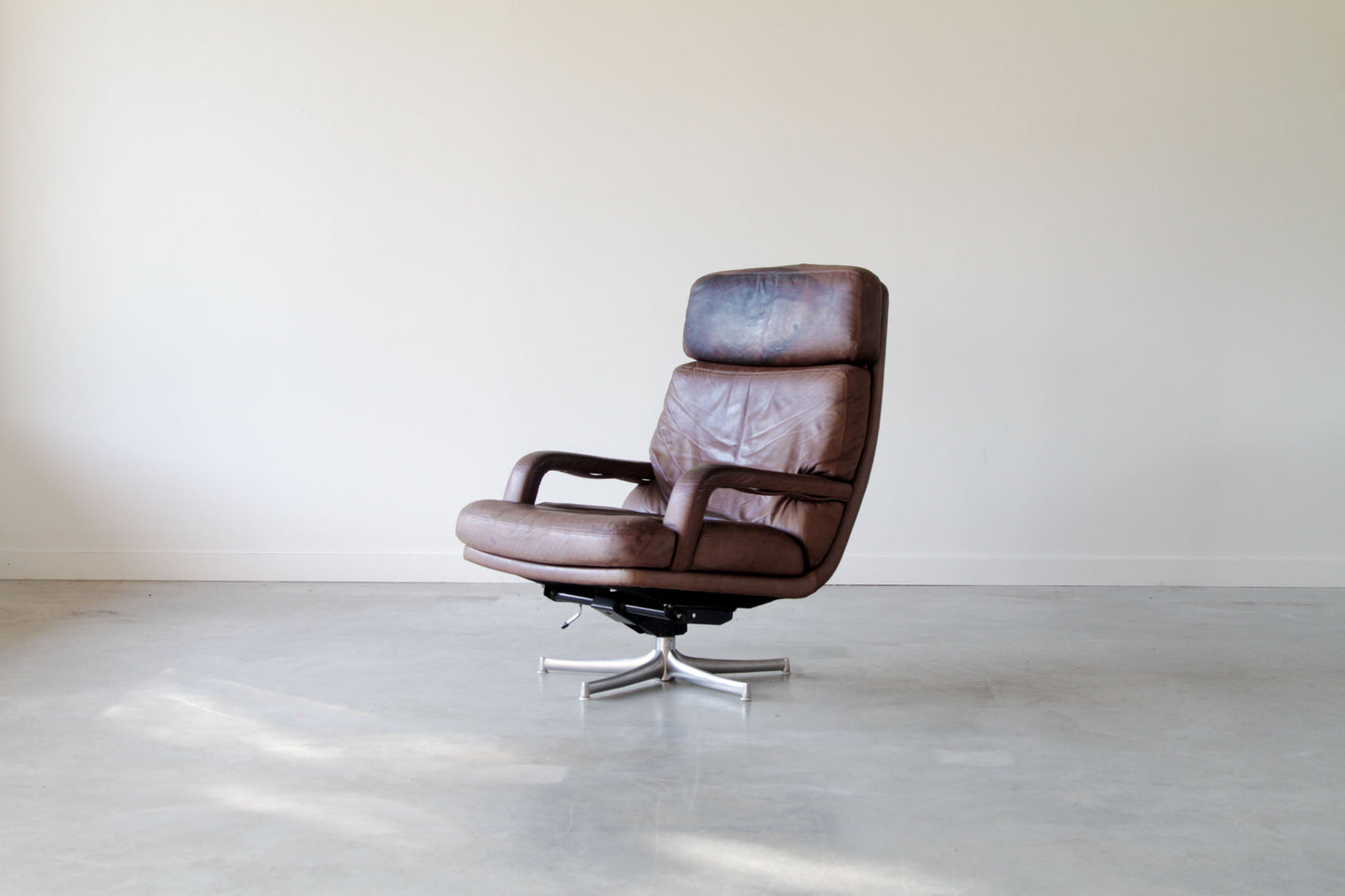 Walter Knoll leather arm chair